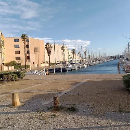 Apartment Appart T2 Centre Port-